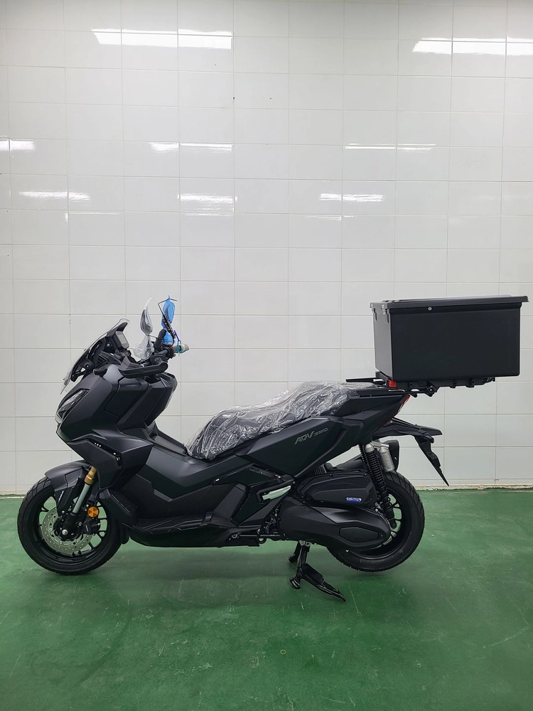 혼다ADV350 쿼터급 배달오토바이 이미지