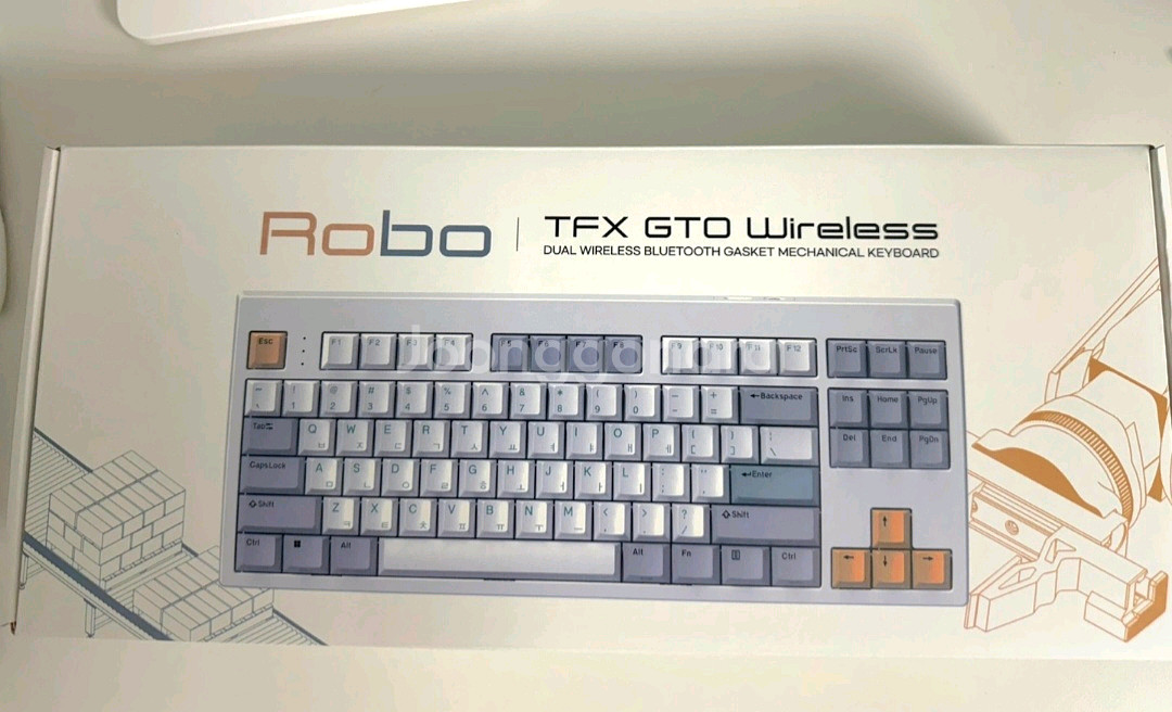 한성 TFX GTO 샤크축 무선 텐키리스 키보드--1
