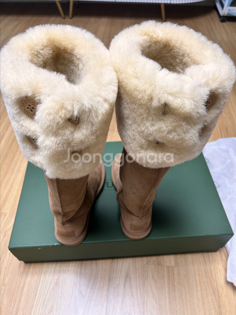 호주 오즈웨어 어그 니하이 베일리 버튼부츠--3