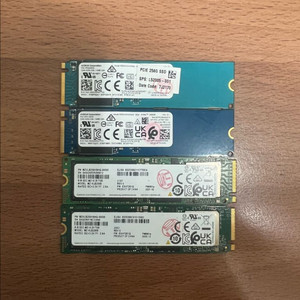 외산 M.2 NVMe 256gb 팝니다