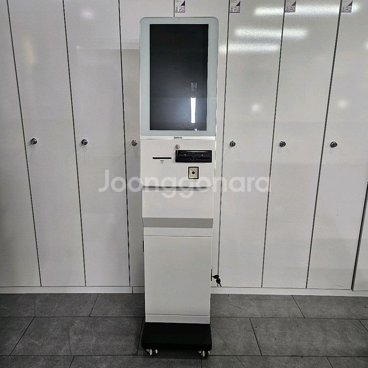 삼포스 22인치 스텐드일체형 키오스크--3