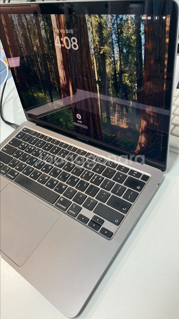 맥북에어 m1 16GB 256Gb--8