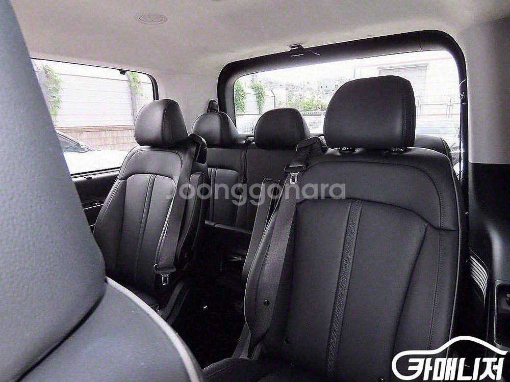[현대]스타리아 2WD L3.5 라운지 9인승 프레스티--6