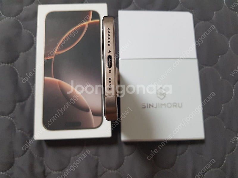 애플 아이폰16프로맥스 256GB 데저트티타늄 자급제--5