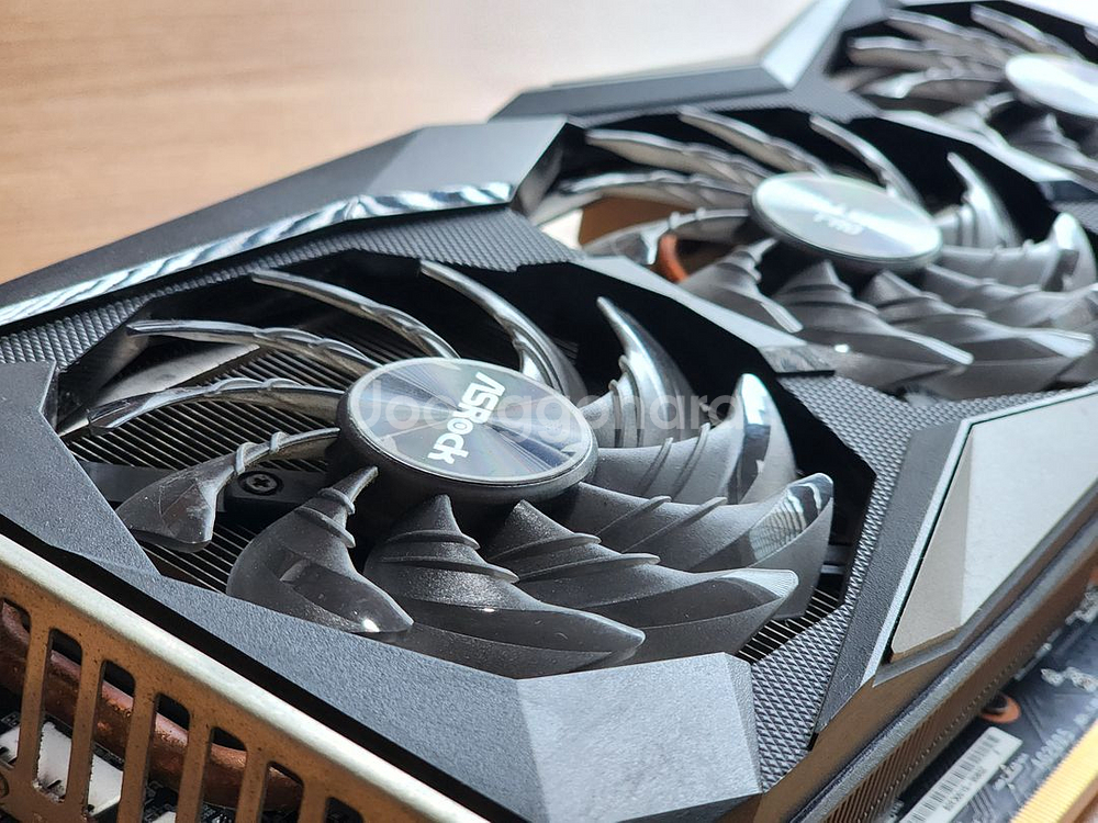 라데온 에즈락 6700XT 12G 챌린저 프로--4