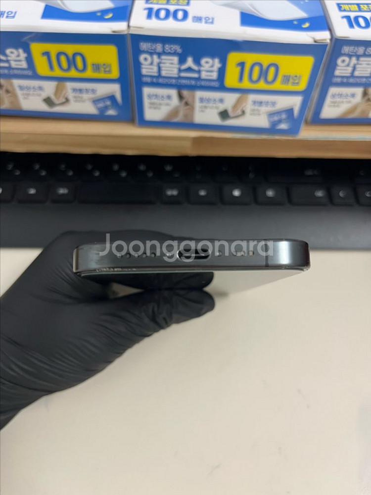 아이폰15프로 128G 블랙티타늄 s급!--3