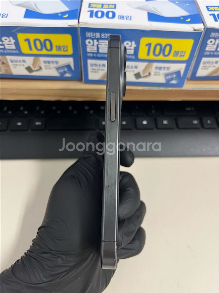 아이폰15프로 128G 블랙티타늄 s급!--4