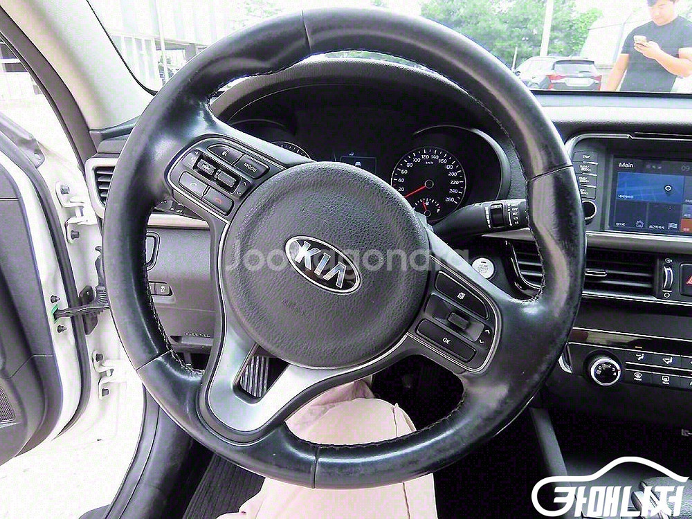 [기아]K5 2세대 MX 2.0 LPI 럭셔리 A/T--7