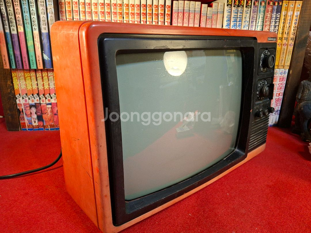 빈티지 빨강 삼성전자 TV--1