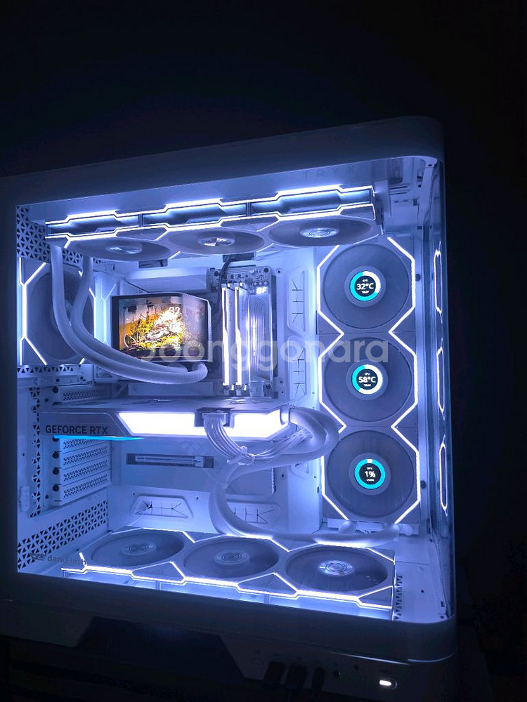 9950x3d , 5080넵튠 선없는 화이트 데스크탑--3