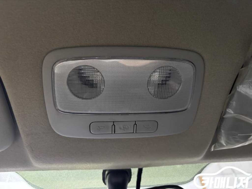 [현대]더 뉴 그랜드 스타렉스 2WD 밴 3인승 LPi 이미지