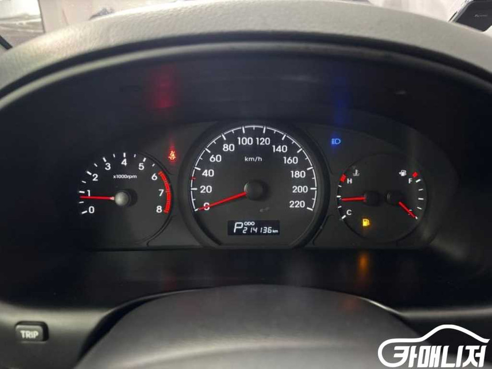 [현대]더 뉴 그랜드 스타렉스 2WD 밴 3인승 LPi 이미지