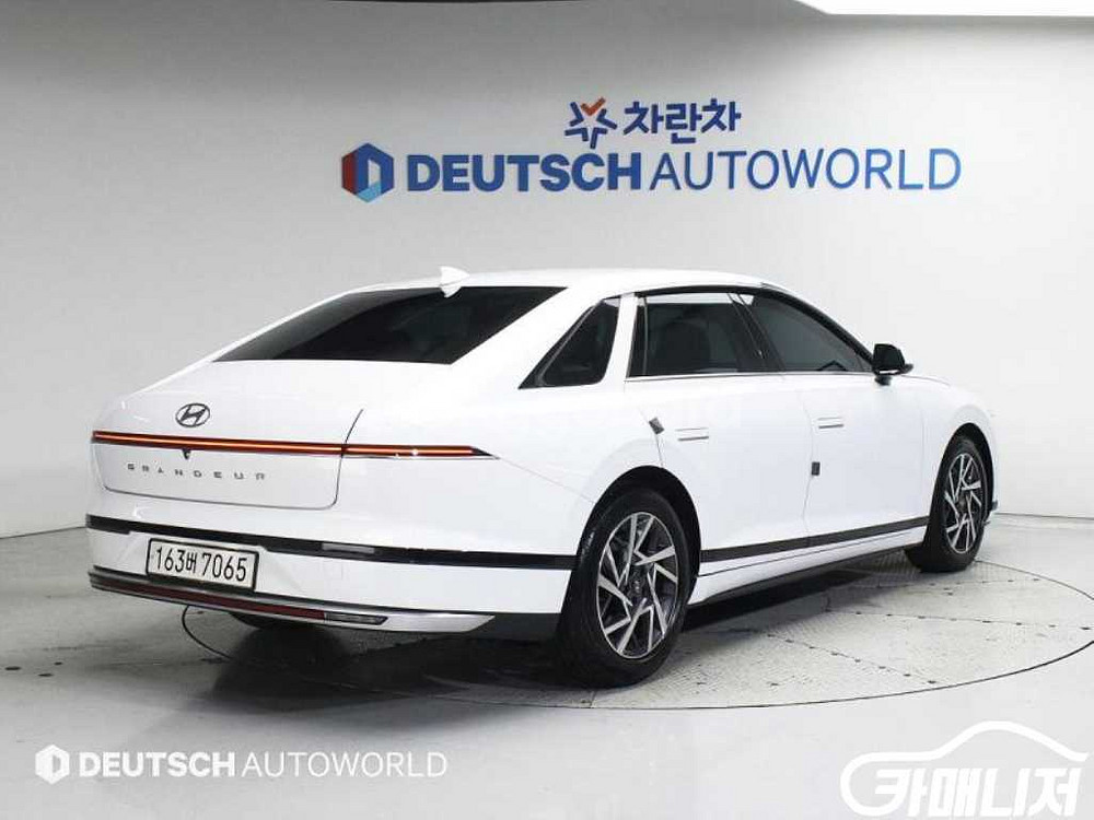 [현대]그랜저 (GN7) LPG 3.5 2WD (택시형--1