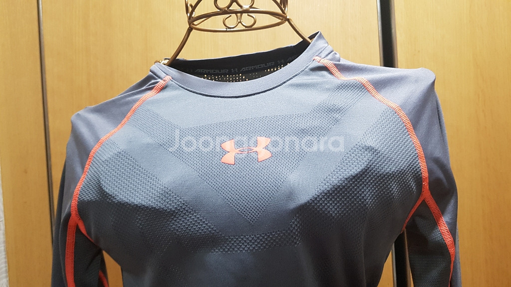 언더아머 UNDER ARMOUR 트레이닝 상의 SM--0