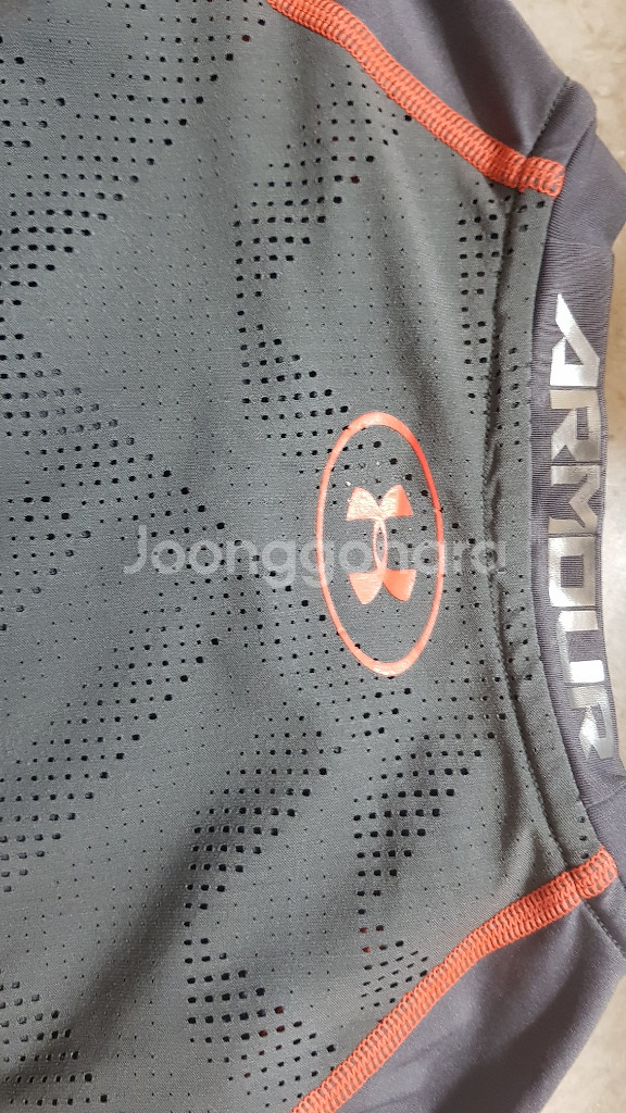 언더아머 UNDER ARMOUR 트레이닝 상의 SM--2