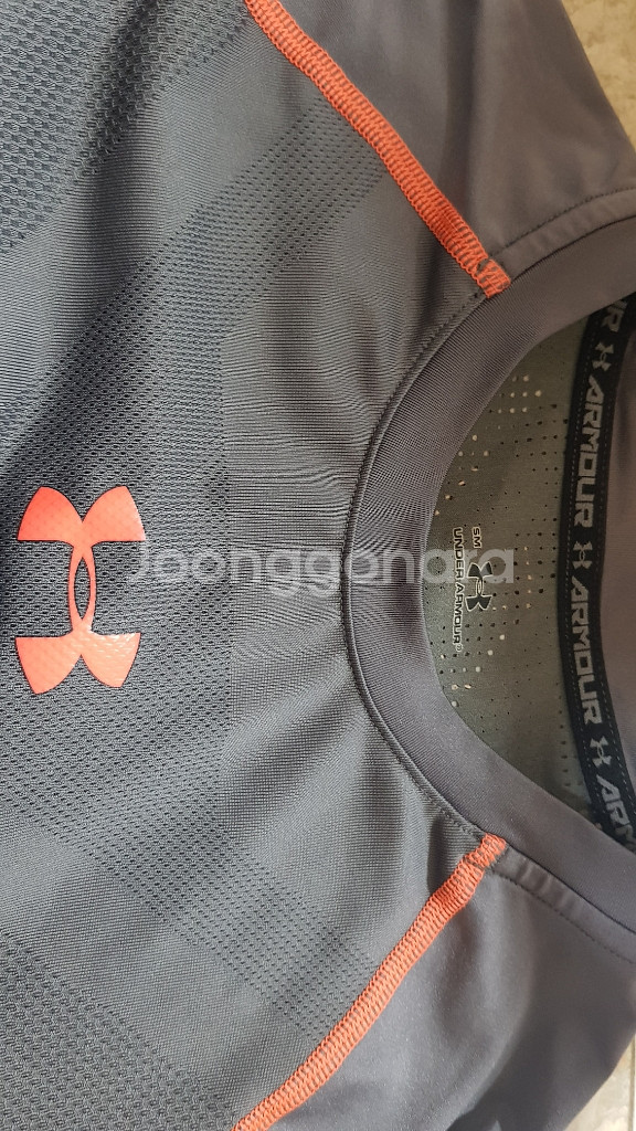 언더아머 UNDER ARMOUR 트레이닝 상의 SM--3