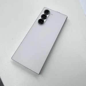 갤럭시 폴드6 화이트 256gb 올갈이