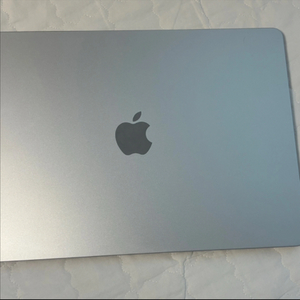 네고ㄱㄴ)맥북에어15 m3 16/256 스타라이트