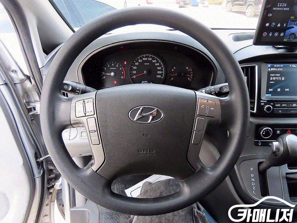 [현대]더 뉴 그랜드 스타렉스 2WD 밴 3인승 LPi 이미지