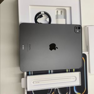 아이패드 프로11인치 M4 + 정품 애플펜슬 프로포함