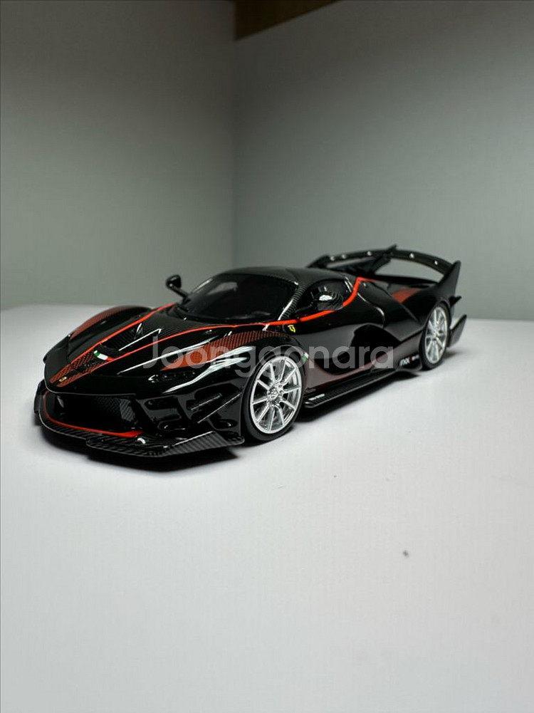 U2 Fxx-k Evo 1:64스케일 페라리 다이캐스트--0