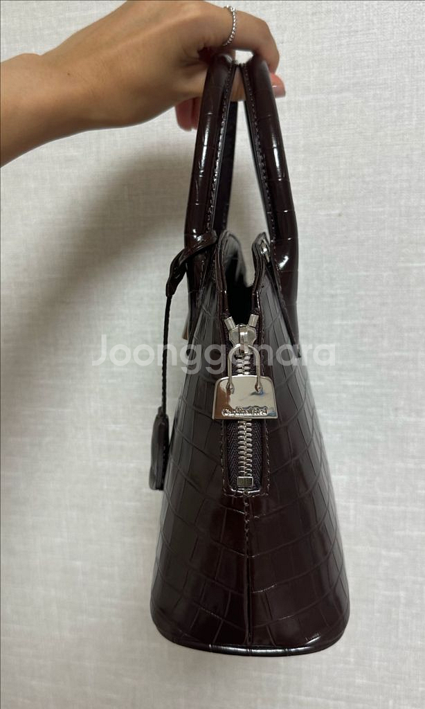 카디널레드 레드락 백 브라운--1