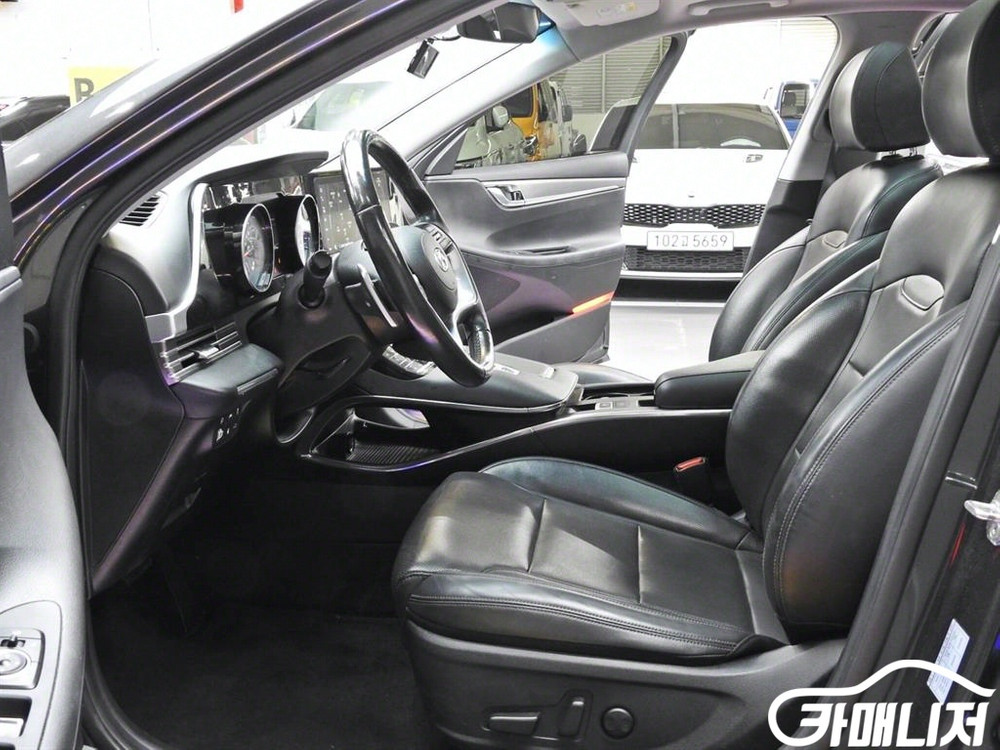 [현대]더 뉴 그랜저 IG LPI 3.0 프리미엄(렌터--9