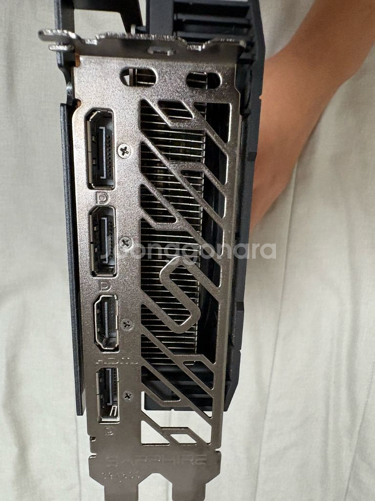 SAPPHIRE 라데온 RX 6700 XT PULSE--4
