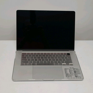 맥북에어 M3 15인치 실버 16램 512SSD