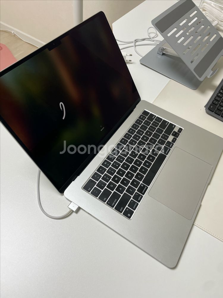 맥북 에어 M2 실버 256 8gb--0