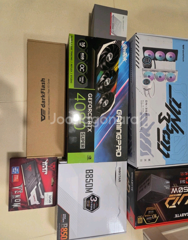 9800x3d rtx4080 super 게이밍 본체--2