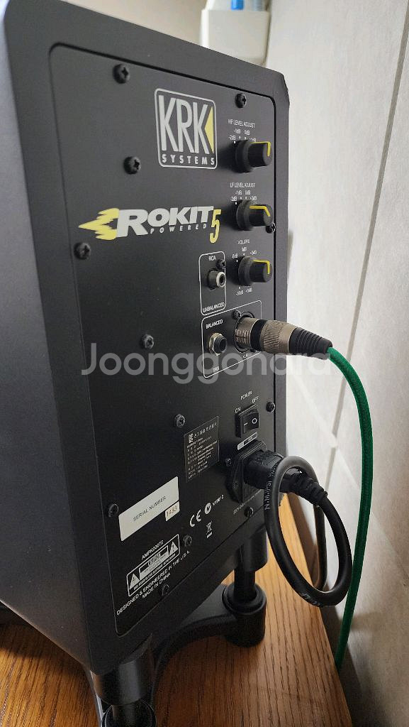 krk rokit5 g3 1조 팝니다.--2