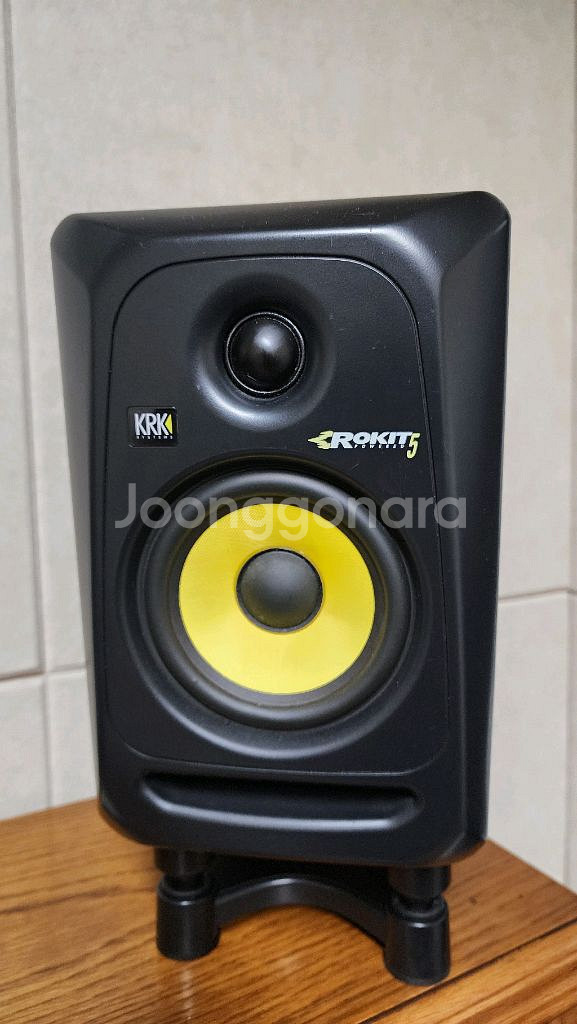 krk rokit5 g3 1조 팝니다.--1