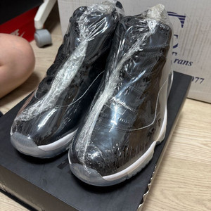 조던11 하이 스페이스젬 250
