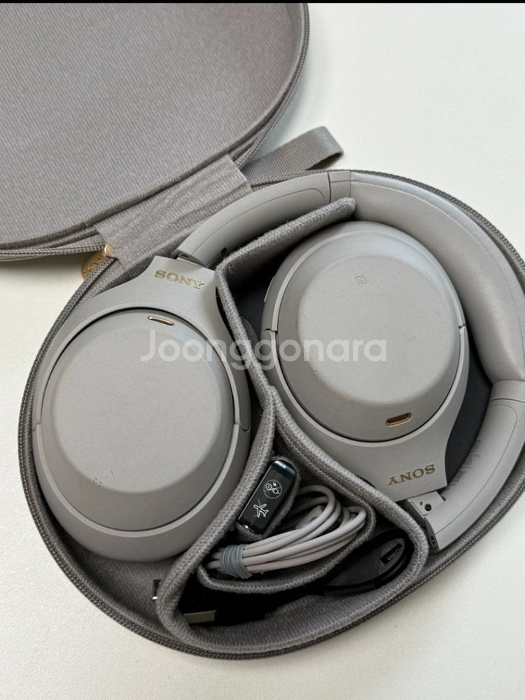 Sony WH-1000XM4 + 거치대 증정--1