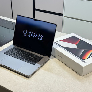 s급 박풀 m1pro 맥북프로 16인치 (16G 1TB