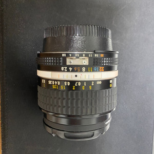 니콘 수동렌즈 24mm f2.8