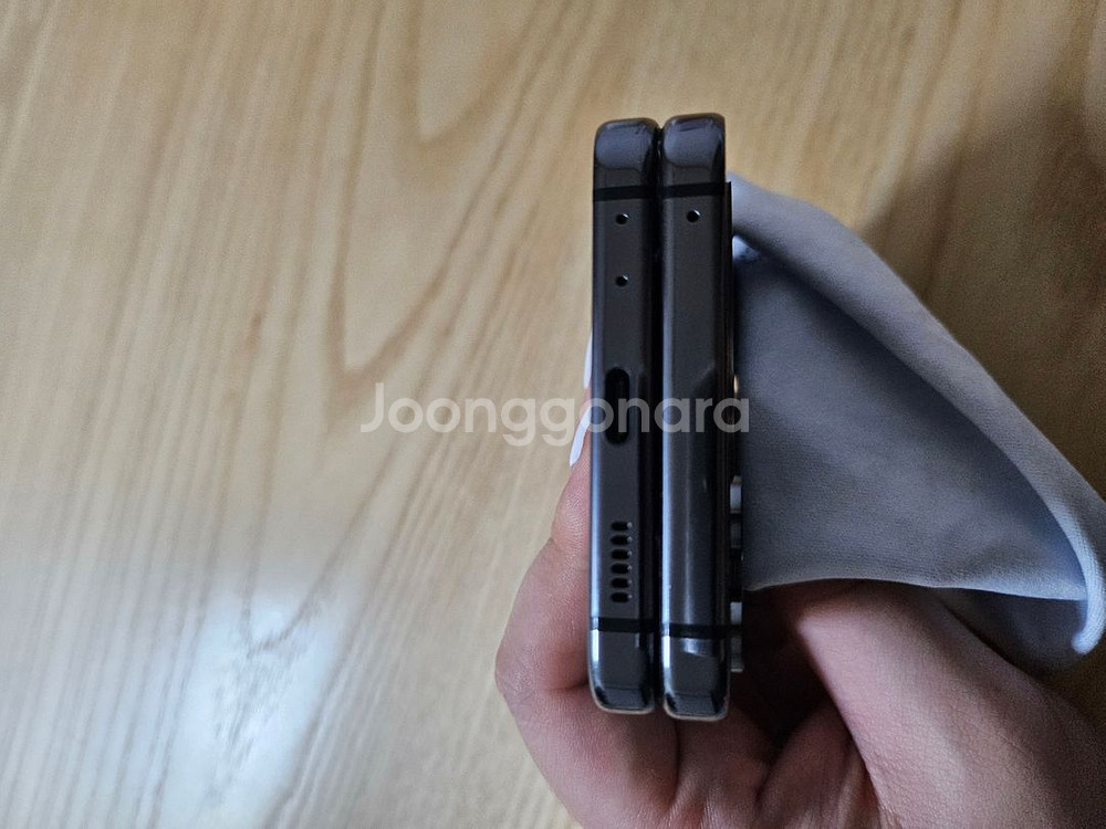 갤럭시 Z플립5 256--4