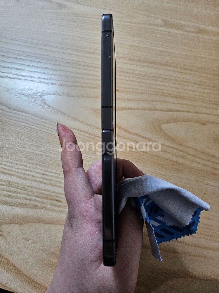 갤럭시 Z플립5 256--8