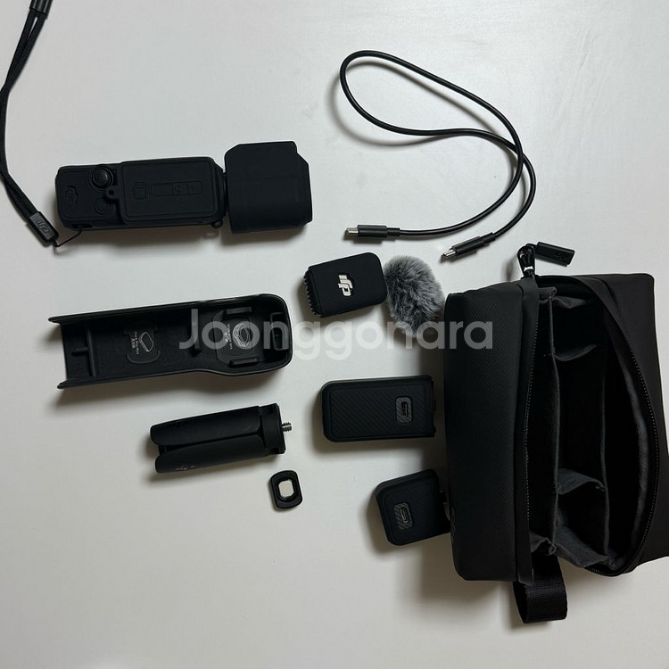 [보증O] DJI 오즈모포켓3 크리에이터 콤보--2