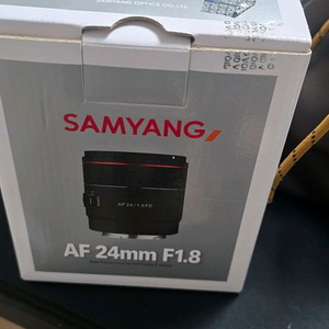 삼양 28mm f1.8 단렌즈 e마운트