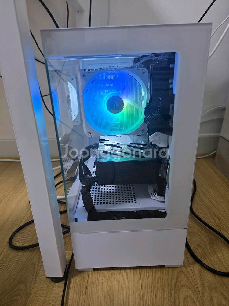 게이밍 pc 판매합니다 9600 5060ti 32gb--1