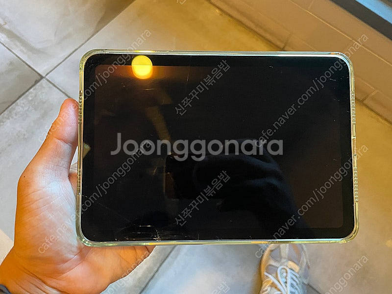 액정 금간 아이패드 미니6 15만 네고가능--1