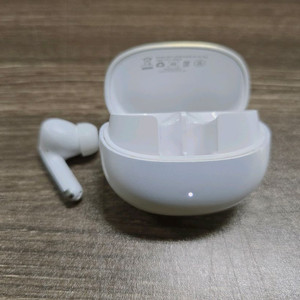 QCY HT-08 ANC 멜로버즈 충전기 본체 몸통