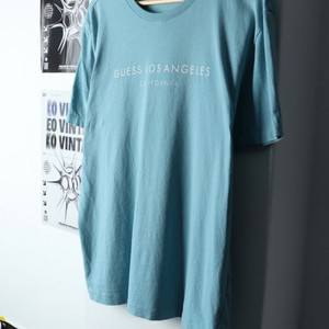 (2XL) 게스 반팔 티셔츠 빅사이즈 연블루 올드스쿨
