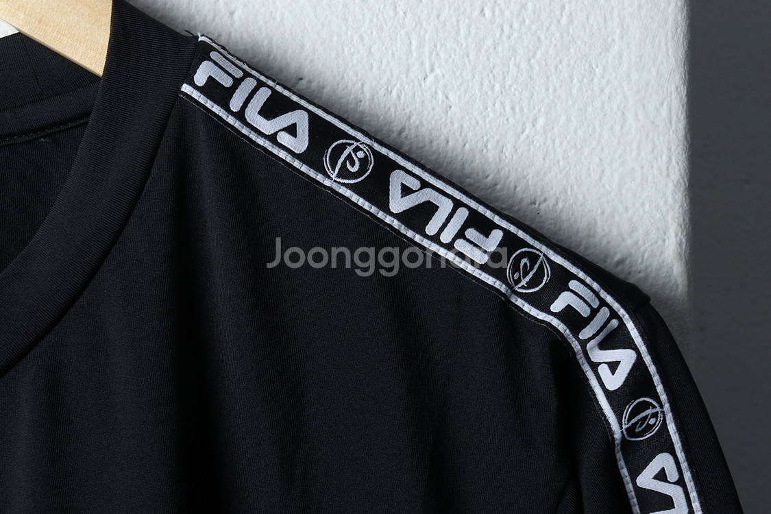 (M) 휠라 반팔 티셔츠 기능성 블랙--5