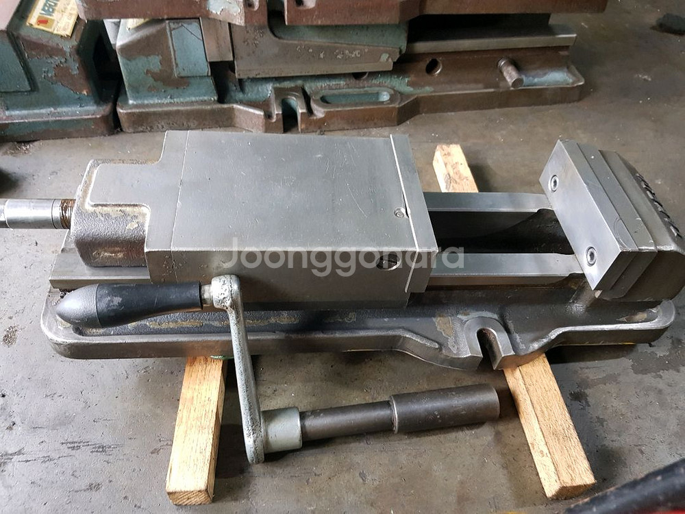 다케다 유압바이스 5인치--3