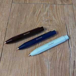 가격지구종말)카웨코 스포츠클래식 3체 판매합니다