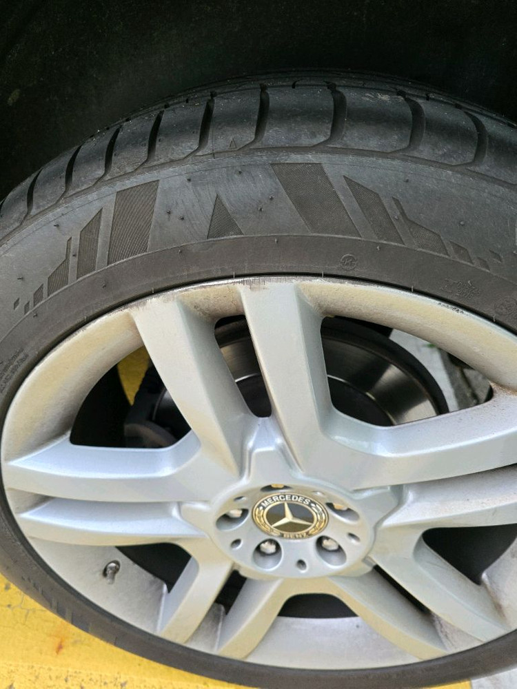 265 45 20 금호 타이어 4개--1