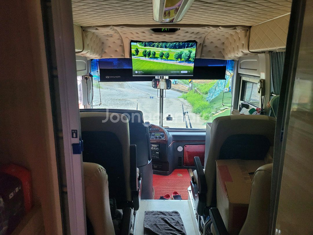 현대 유니버스 캠핑카--2